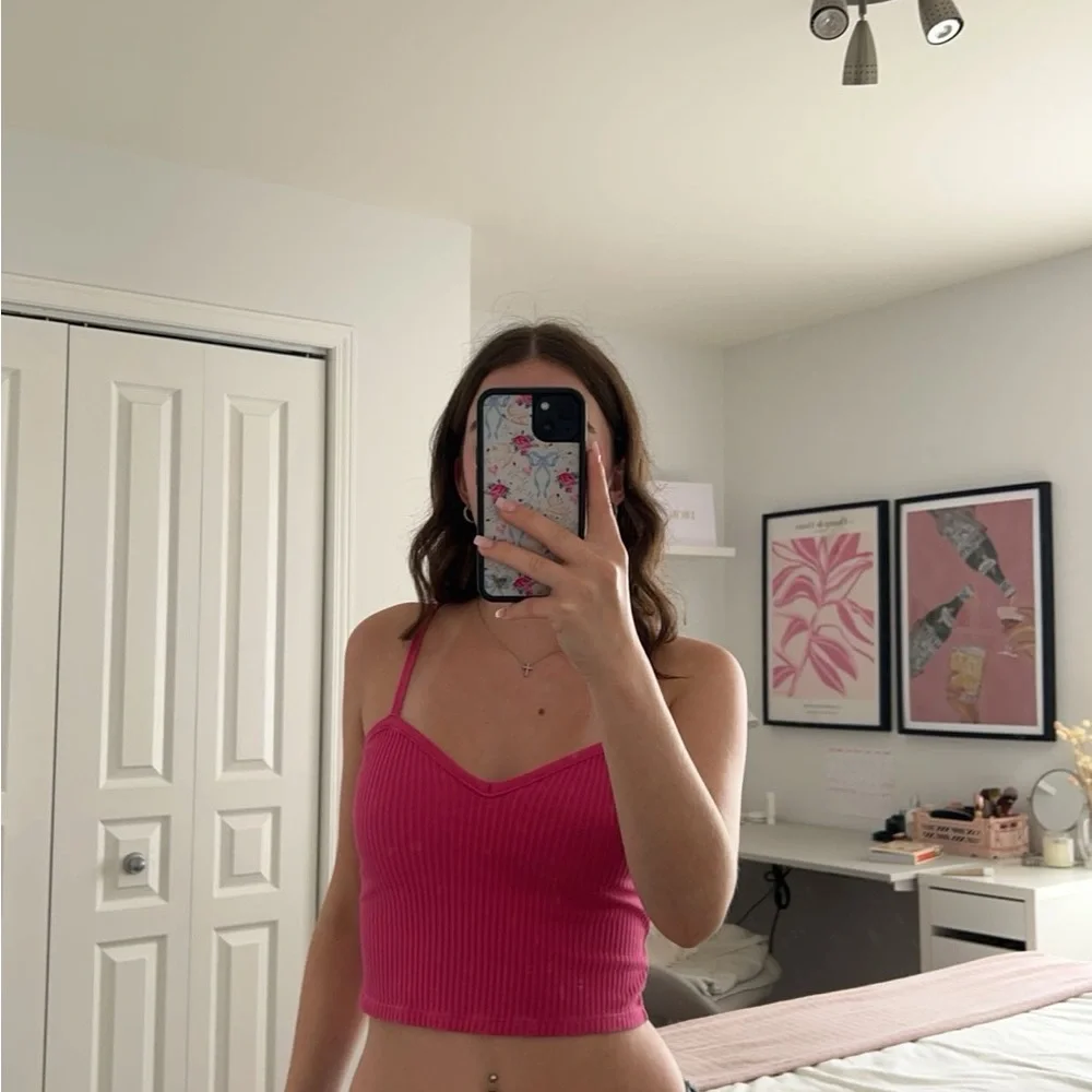 Pink Ribbed Women's Top - Picture 3 of 3